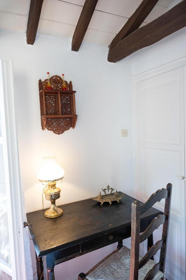 Traditional House Under The Clock Tower With Sweet View Poros Town Zewnętrze zdjęcie