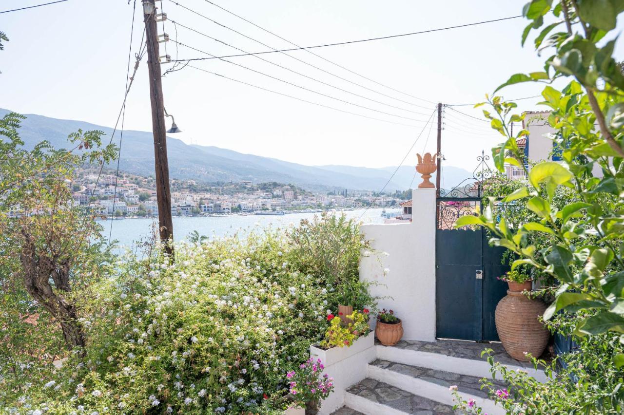 Traditional House Under The Clock Tower With Sweet View Poros Town Zewnętrze zdjęcie