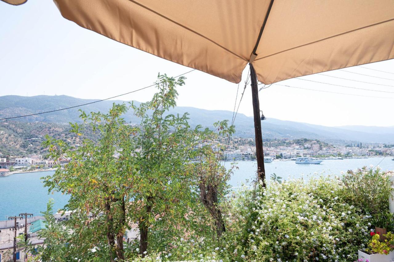 Traditional House Under The Clock Tower With Sweet View Poros Town Zewnętrze zdjęcie